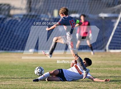 Thumbnail 3 in Lee vs Madison photogallery.