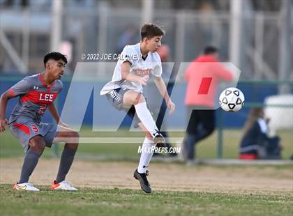 Thumbnail 3 in Lee vs Madison photogallery.