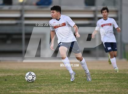 Thumbnail 2 in Lee vs Madison photogallery.