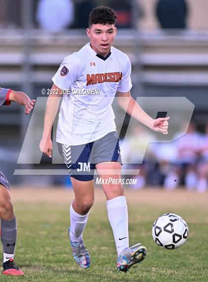Thumbnail 3 in Lee vs Madison photogallery.