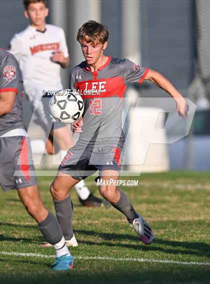 Thumbnail 3 in Lee vs Madison photogallery.