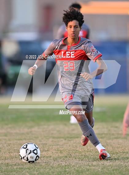 Thumbnail 3 in Lee vs Madison photogallery.