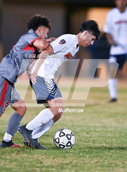 Thumbnail 2 in Lee vs Madison photogallery.