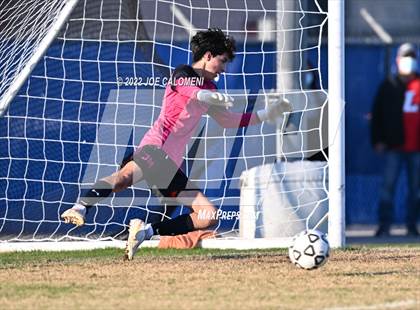 Thumbnail 3 in Lee vs Madison photogallery.