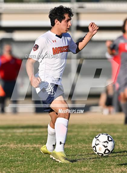 Thumbnail 2 in Lee vs Madison photogallery.