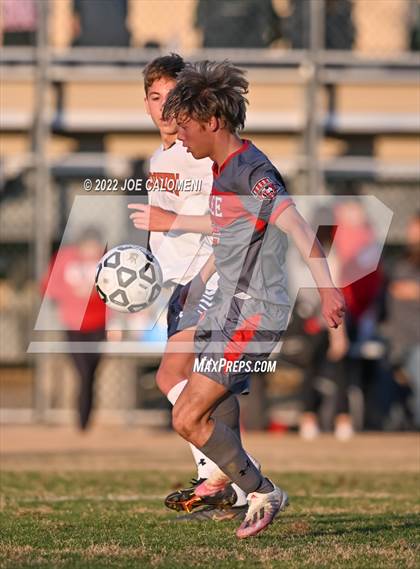 Thumbnail 3 in Lee vs Madison photogallery.