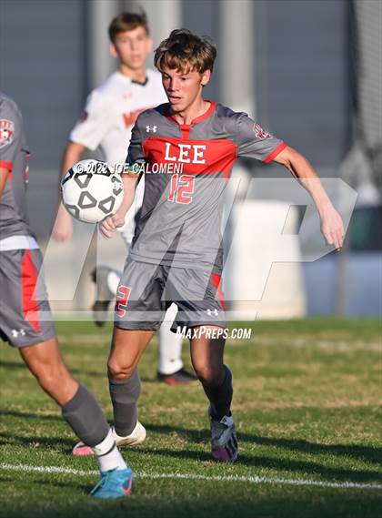 Thumbnail 1 in Lee vs Madison photogallery.