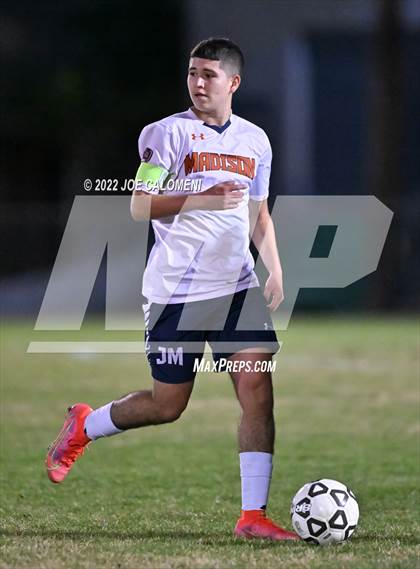 Thumbnail 3 in Lee vs Madison photogallery.