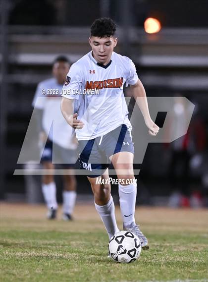 Thumbnail 1 in Lee vs Madison photogallery.