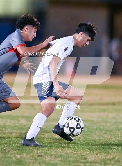 Thumbnail 1 in Lee vs Madison photogallery.