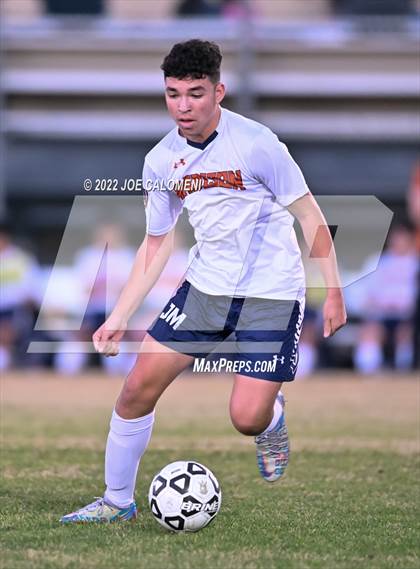 Thumbnail 1 in Lee vs Madison photogallery.