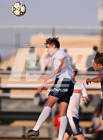 Thumbnail 3 in Lee vs Madison photogallery.