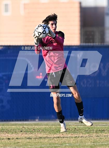 Thumbnail 2 in Lee vs Madison photogallery.