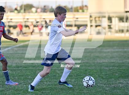 Thumbnail 3 in Lee vs Madison photogallery.