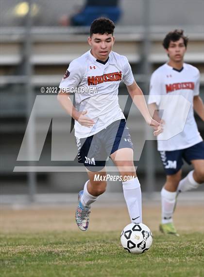 Thumbnail 3 in Lee vs Madison photogallery.
