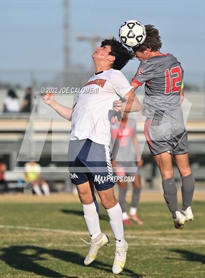 Thumbnail 3 in Lee vs Madison photogallery.