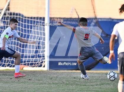 Thumbnail 2 in Lee vs Madison photogallery.