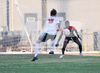 Thumbnail 3 in Lee vs Madison photogallery.