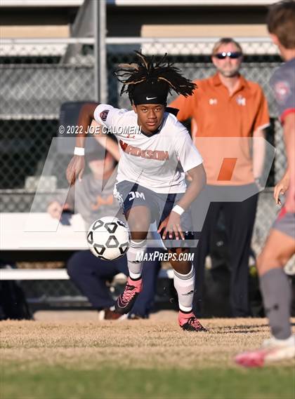 Thumbnail 3 in Lee vs Madison photogallery.