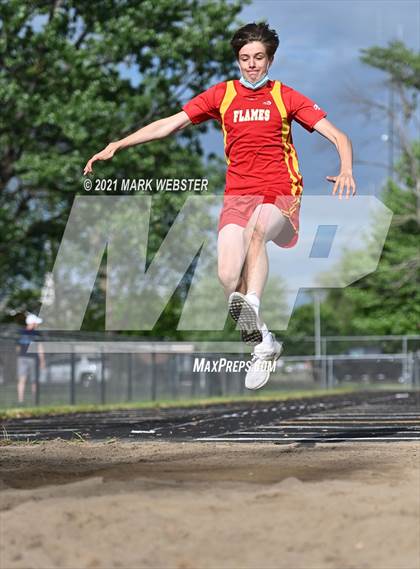 Thumbnail 1 in Williamsville East @ Hamburg photogallery.