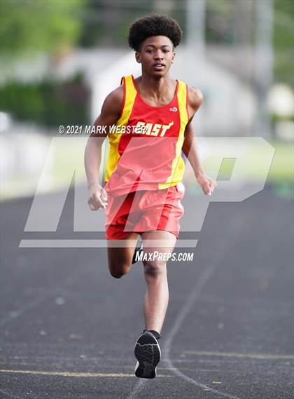 Thumbnail 2 in Williamsville East @ Hamburg photogallery.