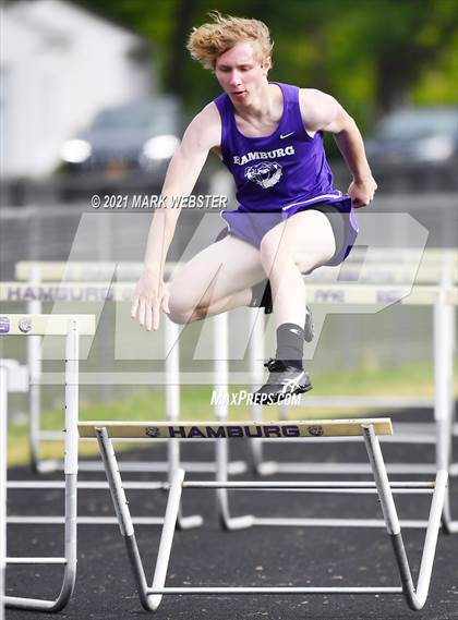 Thumbnail 1 in Williamsville East @ Hamburg photogallery.