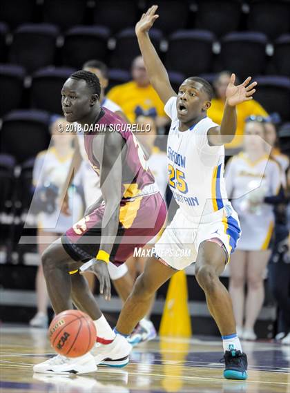 Thumbnail 1 in Salpointe Catholic vs. Shadow Mountain (AIA 4A Final) photogallery.