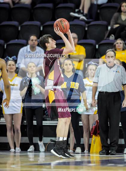 Thumbnail 1 in Salpointe Catholic vs. Shadow Mountain (AIA 4A Final) photogallery.