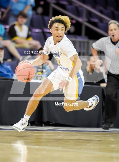 Thumbnail 1 in Salpointe Catholic vs. Shadow Mountain (AIA 4A Final) photogallery.