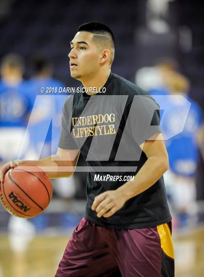 Thumbnail 3 in Salpointe Catholic vs. Shadow Mountain (AIA 4A Final) photogallery.