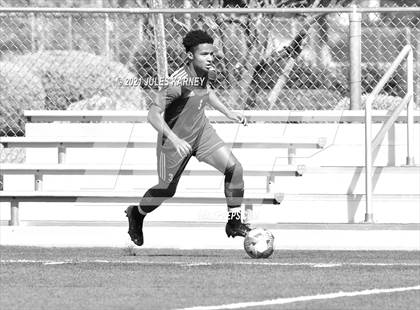 Thumbnail 3 in Bishop Gorman vs Equipo Academy photogallery.