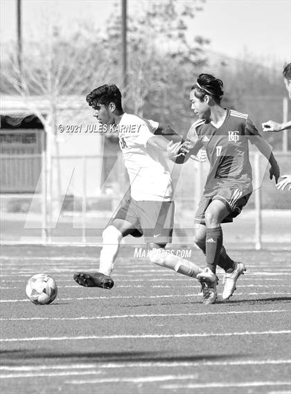 Thumbnail 3 in Bishop Gorman vs Equipo Academy photogallery.