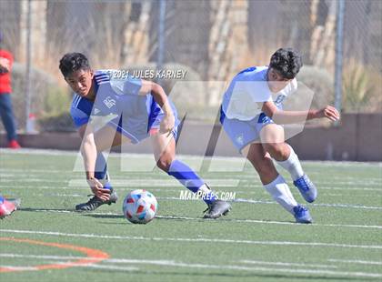 Thumbnail 1 in Bishop Gorman vs Equipo Academy photogallery.