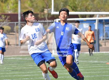 Thumbnail 3 in Bishop Gorman vs Equipo Academy photogallery.