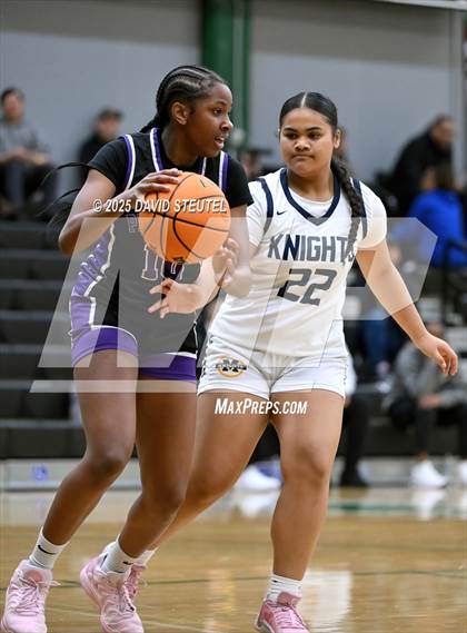 Thumbnail 3 in Piedmont vs. Menlo School (St. Mary's MLK Classic) photogallery.