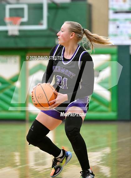 Thumbnail 2 in Piedmont vs. Menlo School (St. Mary's MLK Classic) photogallery.