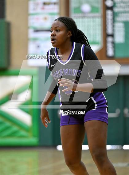 Thumbnail 2 in Piedmont vs. Menlo School (St. Mary's MLK Classic) photogallery.