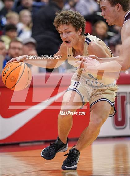 Thumbnail 3 in Boulder City vs. Elko (NIAA Class 3A State Boys Final) photogallery.