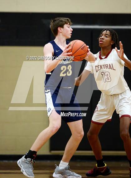 Thumbnail 2 in JV: Keller vs Keller Central photogallery.