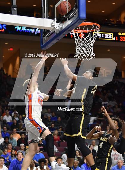 Thumbnail 1 in Clark vs. Bishop Gorman (NIAA 4A Final) photogallery.