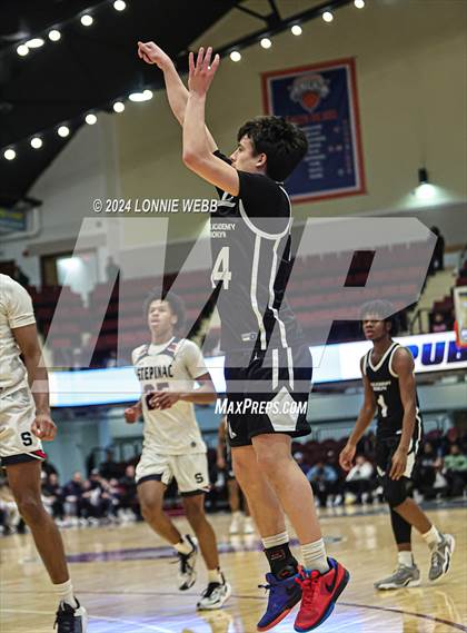 Thumbnail 3 in Archbishop Stepinac vs. Eagle Academy II (Public vs Catholic Hoops Showdown) photogallery.