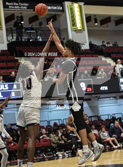 Thumbnail 2 in Archbishop Stepinac vs. Eagle Academy II (Public vs Catholic Hoops Showdown) photogallery.