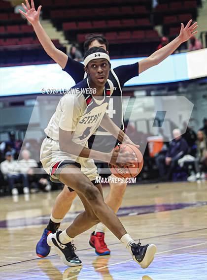 Thumbnail 1 in Archbishop Stepinac vs. Eagle Academy II (Public vs Catholic Hoops Showdown) photogallery.