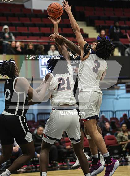Thumbnail 3 in Archbishop Stepinac vs. Eagle Academy II (Public vs Catholic Hoops Showdown) photogallery.