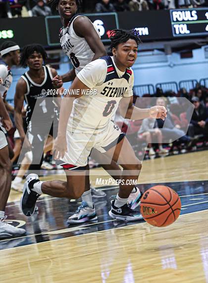 Thumbnail 2 in Archbishop Stepinac vs. Eagle Academy II (Public vs Catholic Hoops Showdown) photogallery.