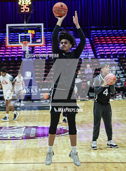 Thumbnail 3 in Archbishop Stepinac vs. Eagle Academy II (Public vs Catholic Hoops Showdown) photogallery.