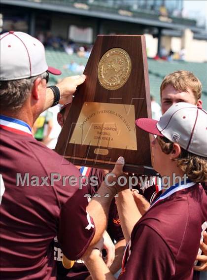 Thumbnail 3 in Blue Ridge vs. Johnson City (UIL 1A State Final) photogallery.