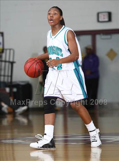 Thumbnail 2 in Norfolk Collegiate vs. Woodside (Lady Greyhound Classic) photogallery.
