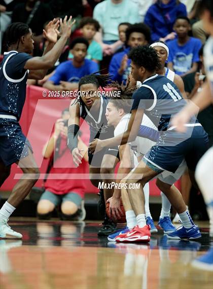 Thumbnail 1 in Allen vs North Crowley (UIL 6A Regional Semifinal Division 1) photogallery.