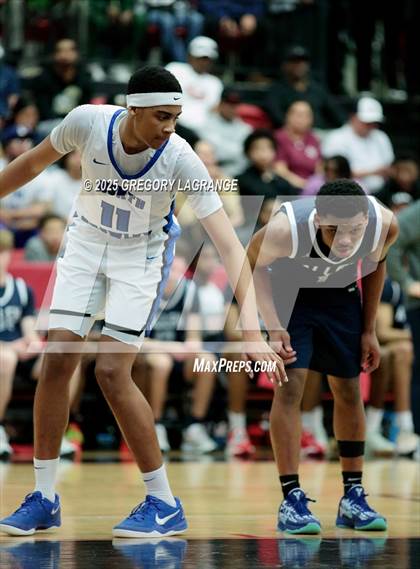 Thumbnail 1 in Allen vs North Crowley (UIL 6A Regional Semifinal Division 1) photogallery.